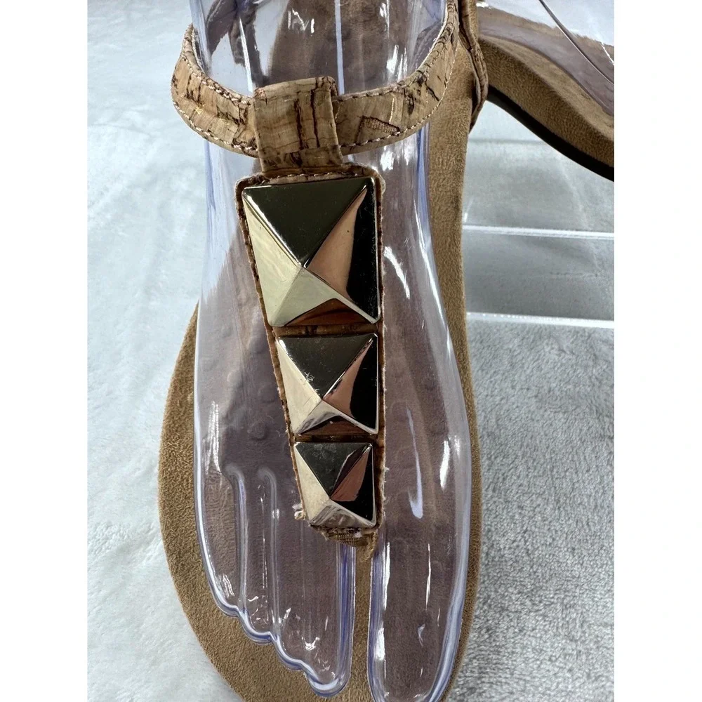 Vionic Nala Strappy Sandals Women's 7 Cork Beige Gold Pyramid Studded Comfort